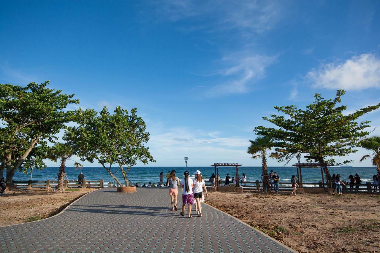 Grandbeach Condo By Malai Rayong Kültér fotó